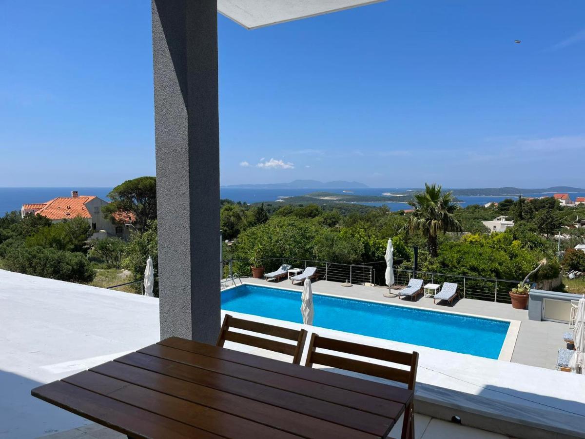 Dela Bed and Breakfast Χβαρ Εξωτερικό φωτογραφία