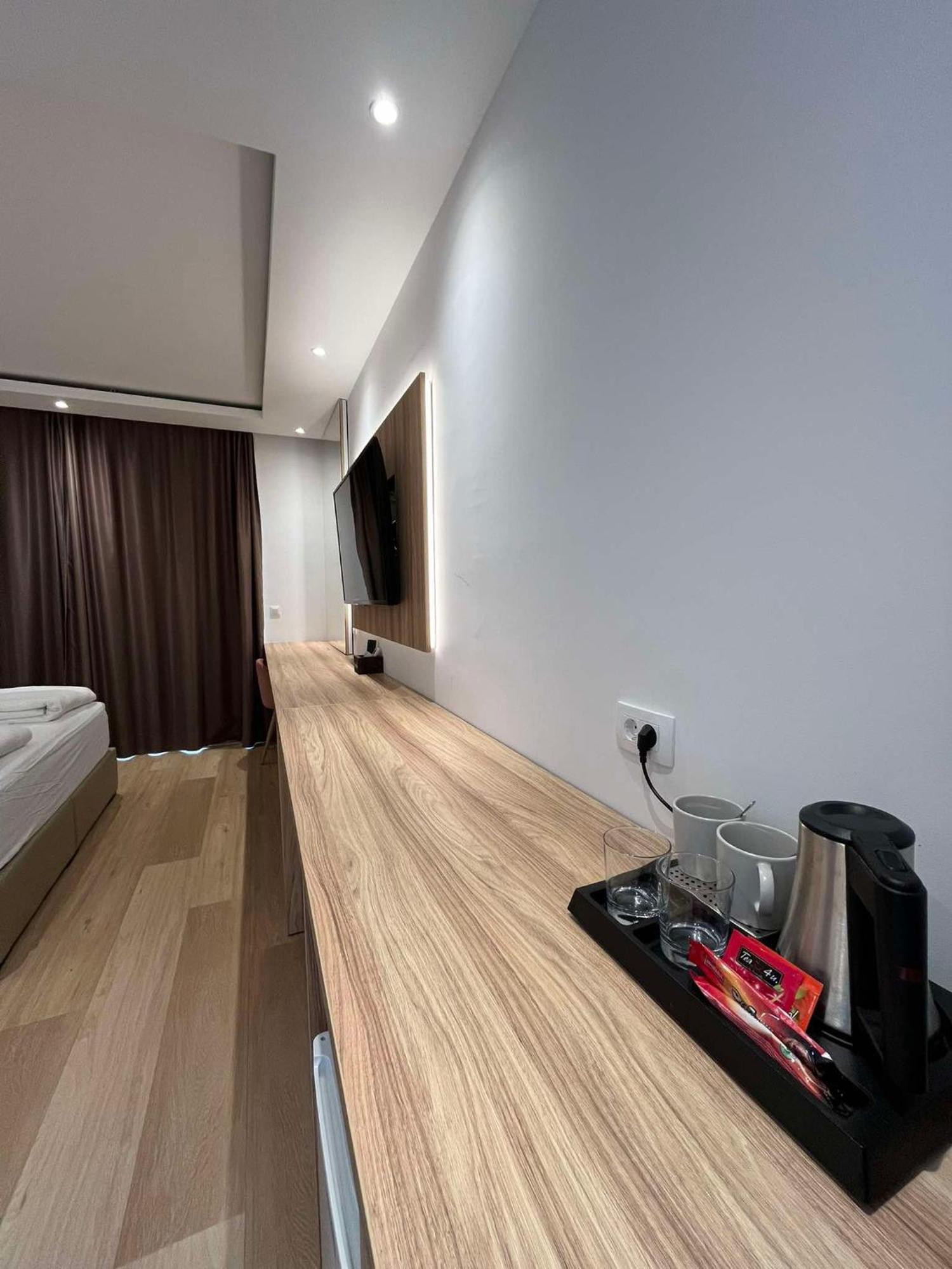 Dela Bed and Breakfast Χβαρ Εξωτερικό φωτογραφία