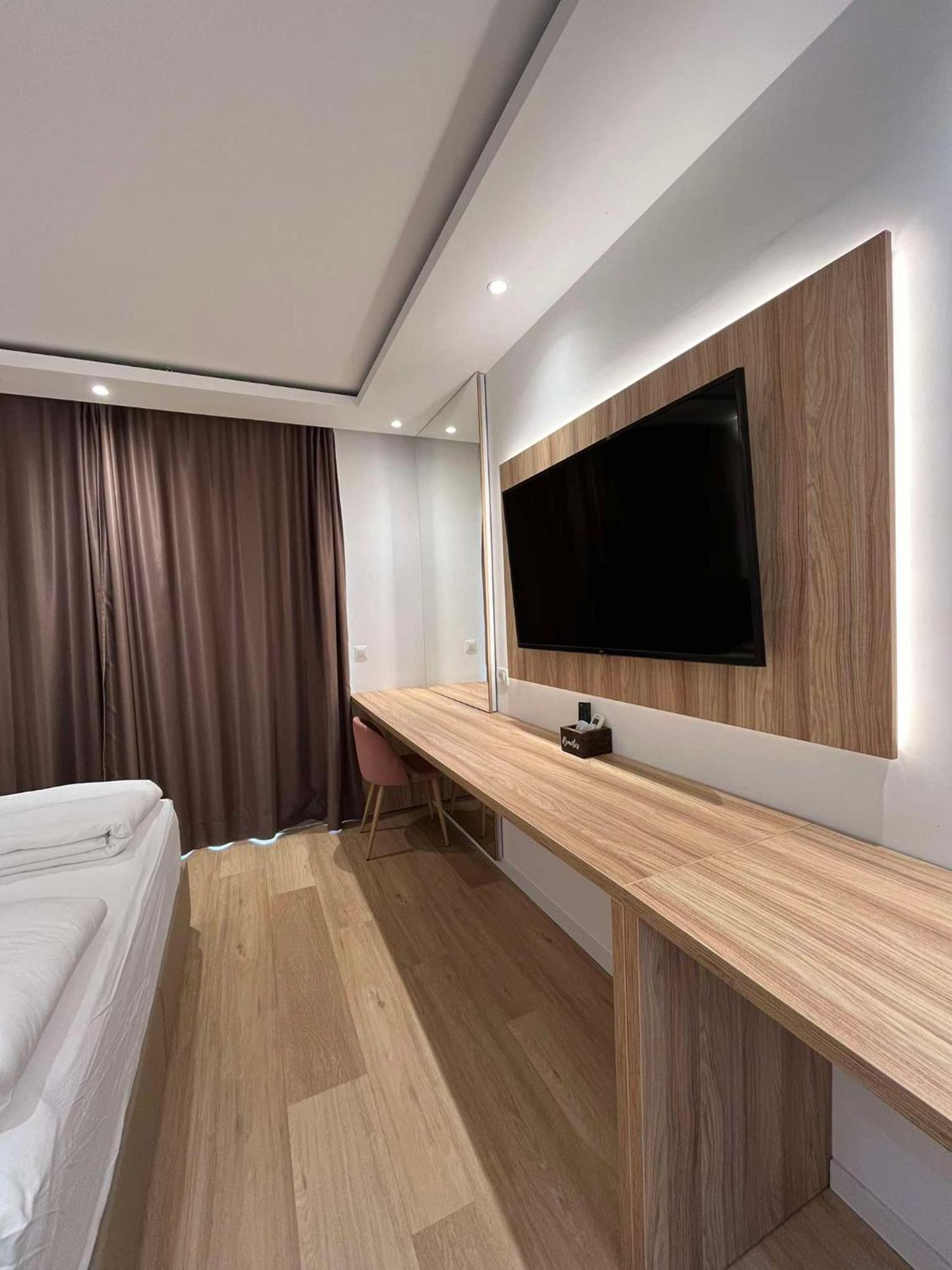 Dela Bed and Breakfast Χβαρ Εξωτερικό φωτογραφία