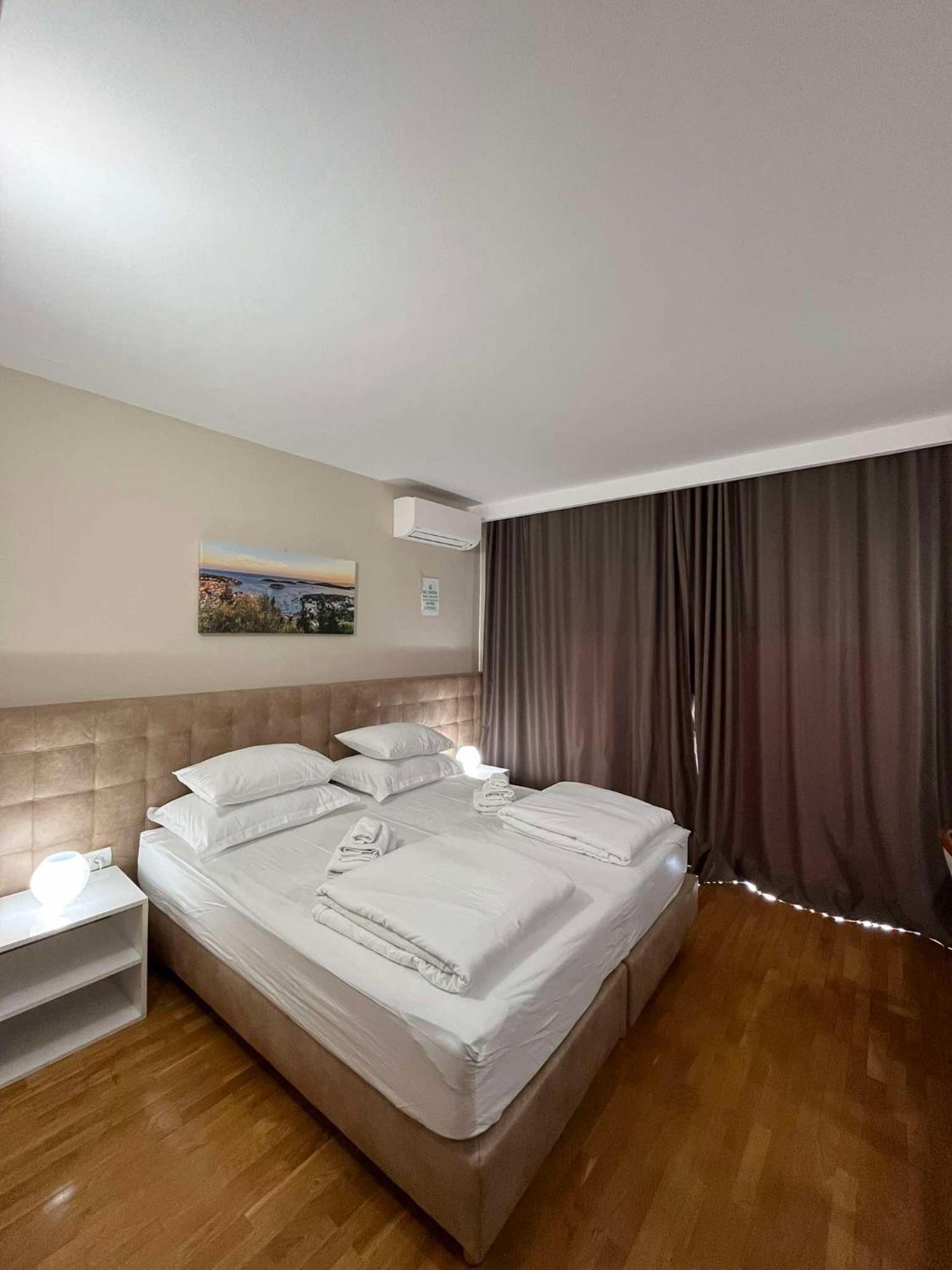 Dela Bed and Breakfast Χβαρ Εξωτερικό φωτογραφία