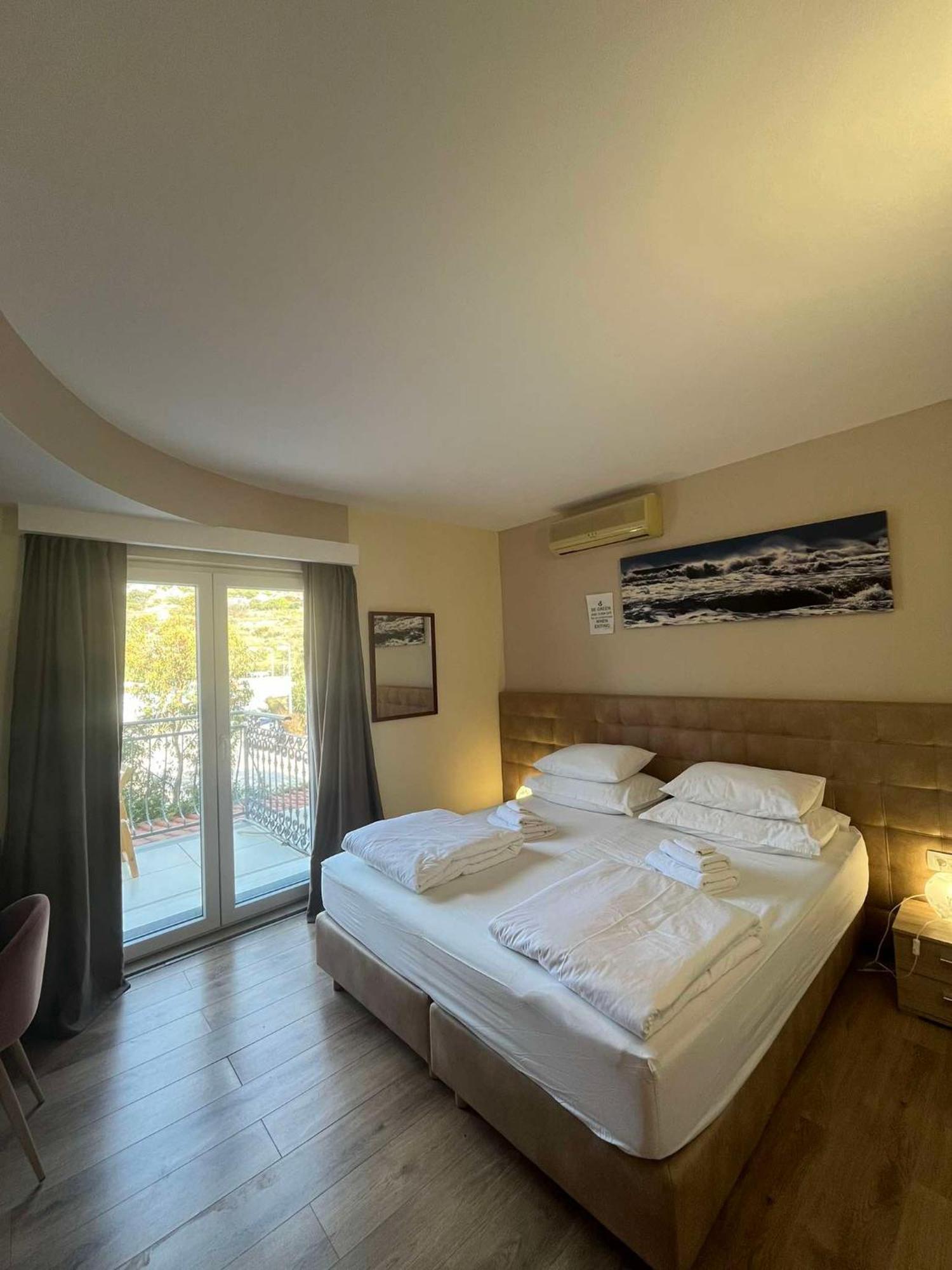 Dela Bed and Breakfast Χβαρ Εξωτερικό φωτογραφία
