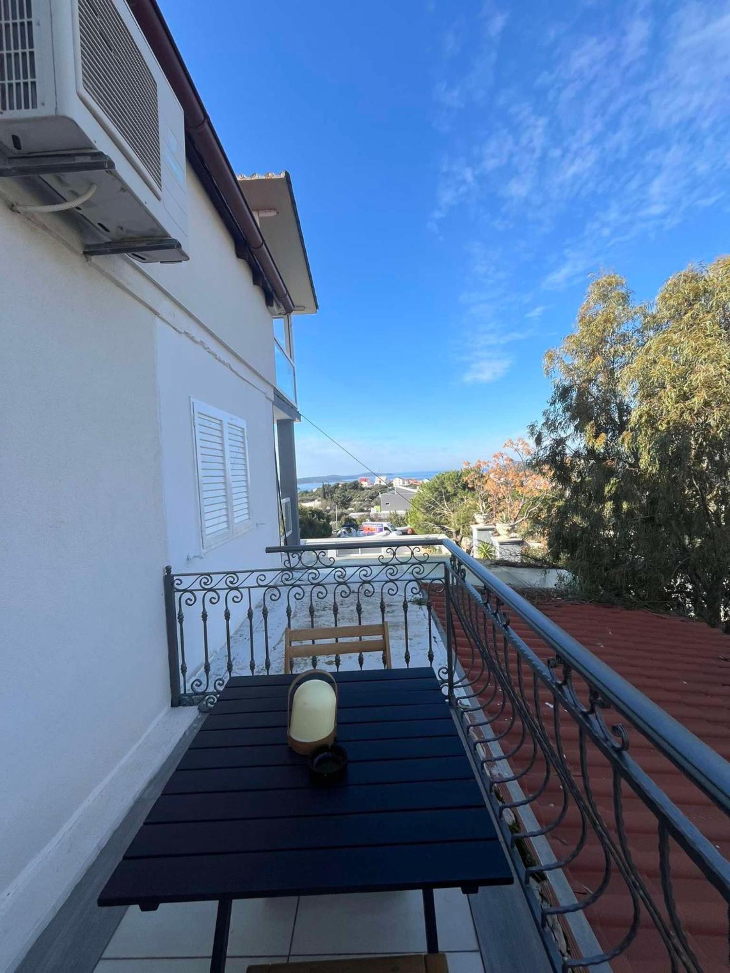 Dela Bed and Breakfast Χβαρ Εξωτερικό φωτογραφία