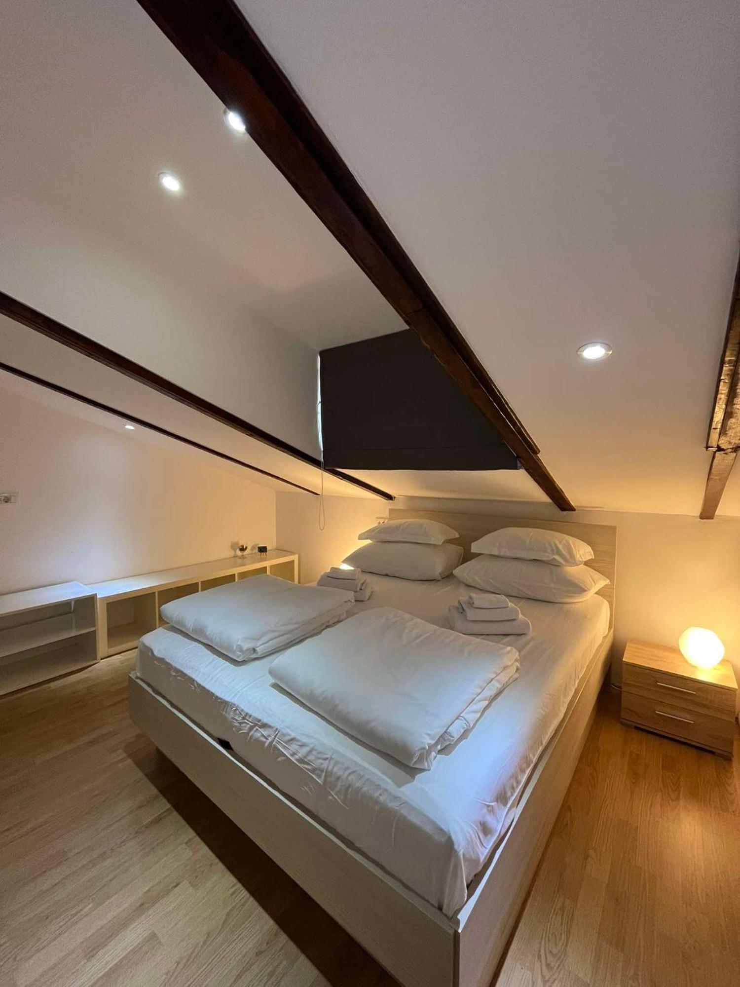 Dela Bed and Breakfast Χβαρ Εξωτερικό φωτογραφία